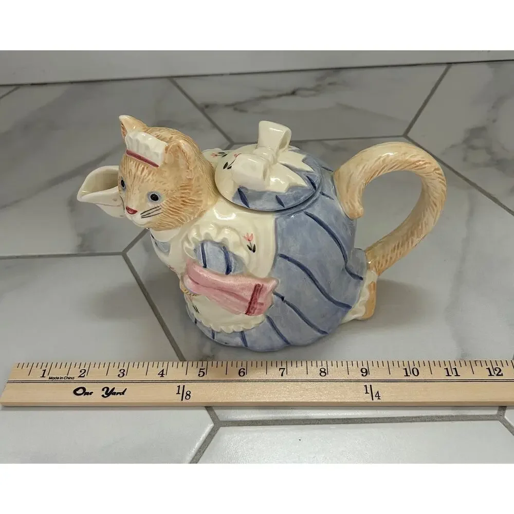 Vintage Takahashi San Francisco Hand Painted Cat‎ Ceramic Teapot With Lid